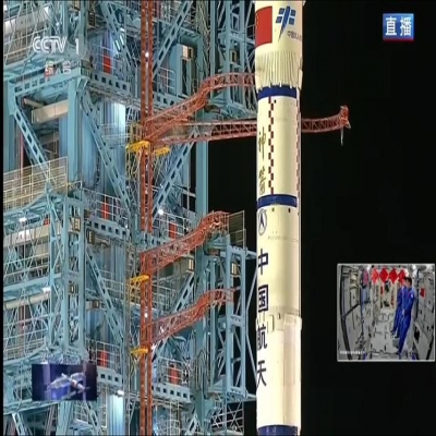 心懷山海，眼有星辰